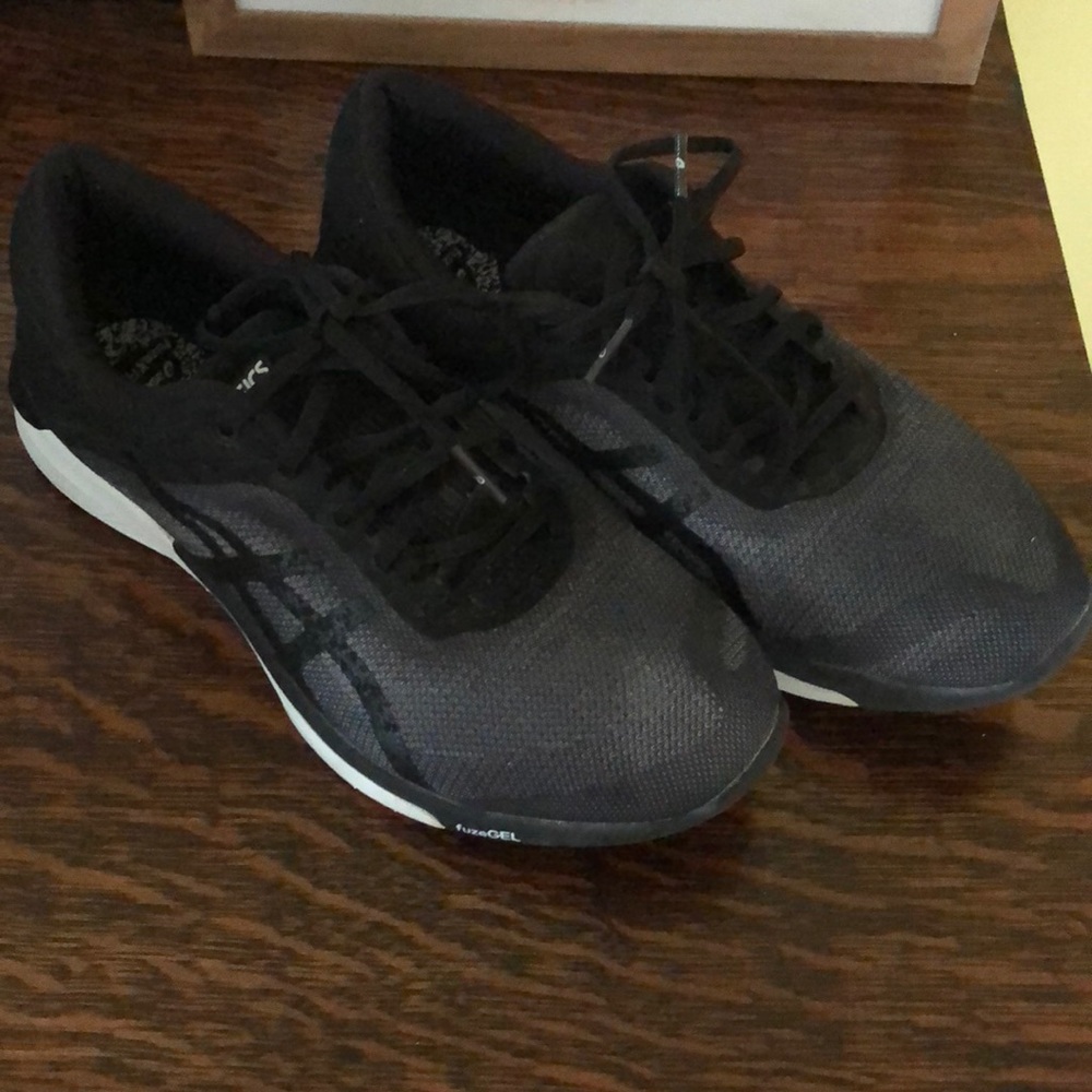 ASICS Sneakers